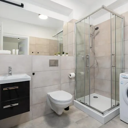 Appartement With Garden Dmowskiego 81 By Renters *