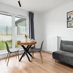 Apartment With Garden Dmowskiego 81 By Renters *