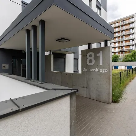 With Garden Dmowskiego 81 By Renters * Poznan