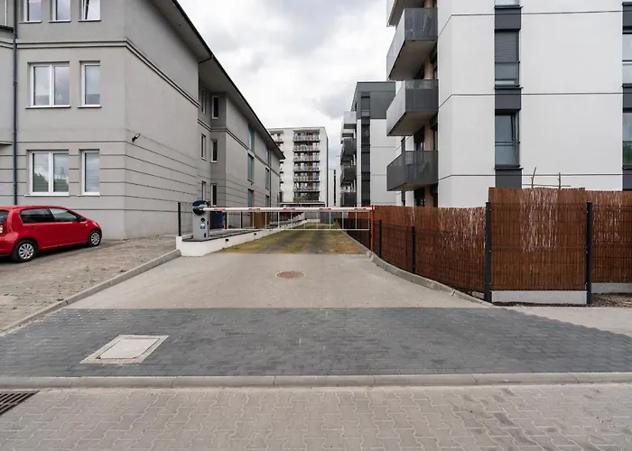 Appartamento With Garden Dmowskiego 81 By Renters *